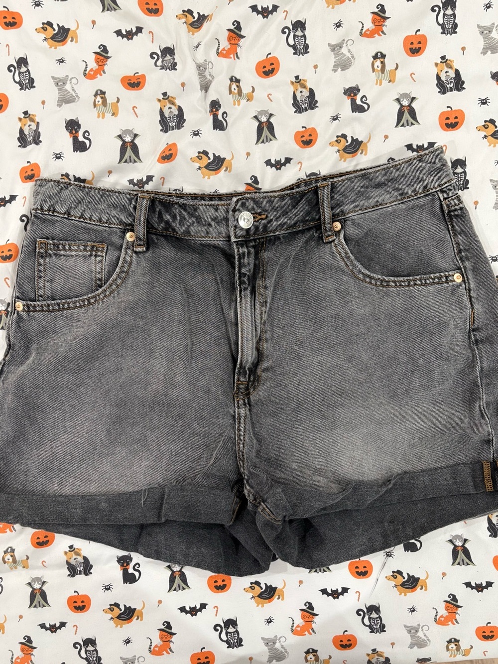 Dark gray shorts size 14